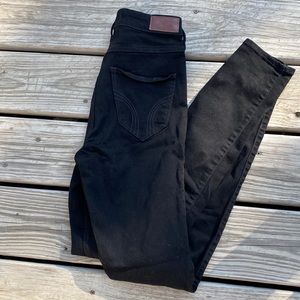 Hollister Skinny Jeans Size 3R, Ultra High-Rise Super Skinny